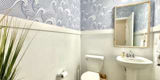 Beautiful Townhome in a perfect location Gallery 21