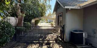 3 Bedroom 1 Bath House! Gallery 29