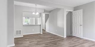 Room in 3 Bedroom Home at Lex Dr Gallery 1