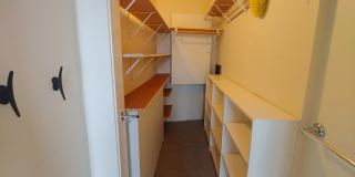 800 E Broadway Gallery 15