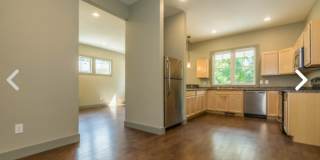 HUGE newly built 4 bed / 4.5 bath townhouse! Gallery 5