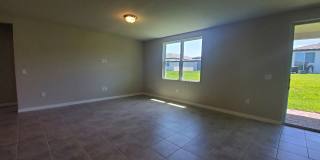 4-Bedroom, 2.-Bathroom in Winter Haven Gallery 4