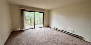 Tanglewood Condominium With Beautiful Bay Views, Fireplace, and Private Deck!! Gallery 17