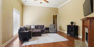Spacious 3-Bedroom Home in Desirable Manchac Commons Gallery 5