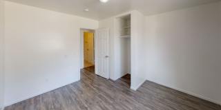 8BD/3BA, Large Yard w/ Turf! Gallery 15