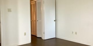 Beautiful 3 Bedroom Apartment. Great place at an affordable price. Gallery 11