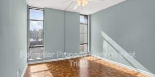 1101 N Elm Street Gallery 20