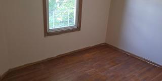 5BR/1.5BA Row Home with Backyard and Laundry Hookups Gallery 24