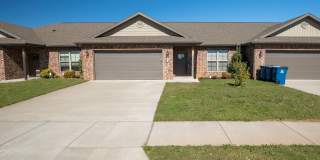 3 bed/2 bath Home in Pea Ridge Gallery 1
