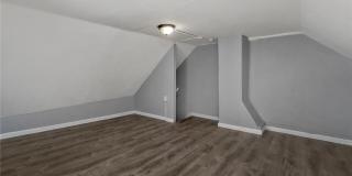 423 N Bellevue Street Gallery 23