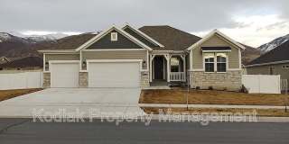 1872 N Frost Dr Gallery 1