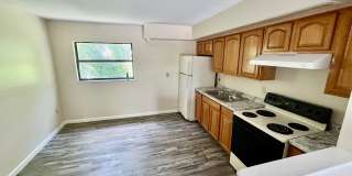 NICE 2BR/1BA Top Floor Apartments! Water  Sewer included! NO APPLICATION FEE! Gallery 1