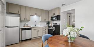 The Village on West Seminary Gallery 14