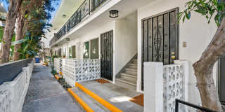 514 N Hayworth Avenue Gallery 12