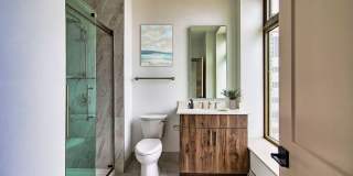 The Standard The Standard Gallery 15