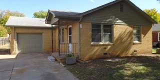 1208 N Lakeview Dr Gallery 1