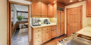 UIC Area 3-Bedroom Checks All the Boxes Gallery 7
