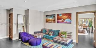 307 Holiday Dr Gallery 25