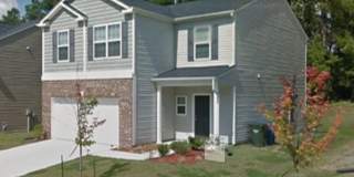 Room in 4 Bedroom Home at Genlee Dr Gallery 1