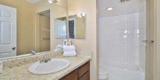 Woodcrest Apartments Gallery 4