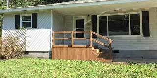Charming 3 Bedroom Home Minutes from Northshore & Red Bank! Gallery 1