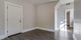 2641 S 18th Street Gallery 12