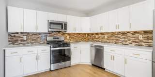 Spacious Newly Rennovated 2 Bedroom House with 2.5 Bath Gallery 11