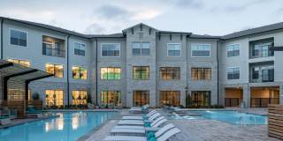The Sterling at Oak Hills Gallery 24