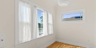 Elevated Golden Hill 2BR with Southwesterly Views with A/C & Detached Garage Gallery 13