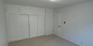 Spacious & Bright 2 Bedroom Apartment in Prime Long Beach Location Gallery 12