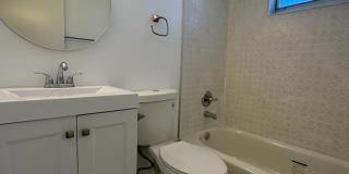 Modern Apartments  Near Jackson Hospital: 1-3 Bedroom Options Gallery 4