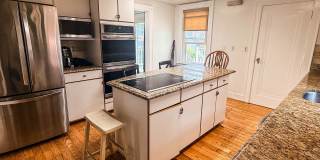 38 Grandview Avenue Gallery 20