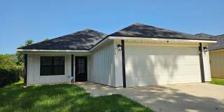 1006 S Ninth Street Gallery 1