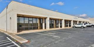 3125 Oldham Lane Gallery 1