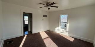 HM 1608 E 12th St - For Sale Chris McDaniel Gallery 12