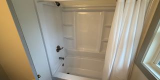 3bed/1.5bath $500 signing bonus if lease signed by April 31st, 2026 Gallery 4