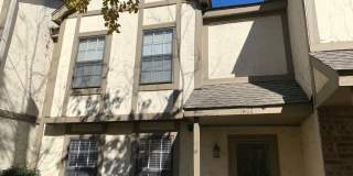 2BD/1.5BA Townhouse in Germantown! Gallery 1