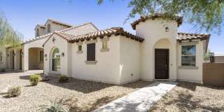 2930 N RAVEN -- Gallery 25