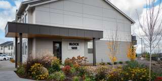 Block 1618 Gallery 16