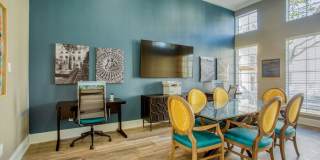 Verlaine on the Parkway Gallery 9