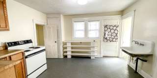 Quaint 2 Bedroom Home Gallery 16