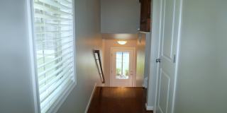 Gorgeous End Unit Garage Townhome In Brambleton for Rent! Gallery 4