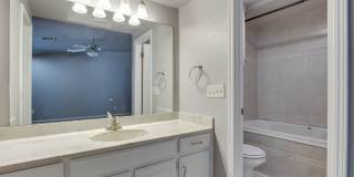 GREAT 2BED 2 BATH 2 CAR GARAGE TOWNHOME MINUTES FROM TURNPIKE!!!! Gallery 30