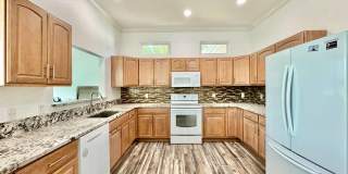 2384 Creek Ct Gallery 12