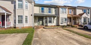 Charming 2 Bed, 2.5 Bath Townhouse for Rent in Virginia Beach! Gallery 3