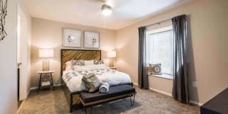 Redwood Charlotte Harris Houston Road Gallery 6