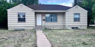 Prime Location 5 Bed, 2 Bath House Gallery 1