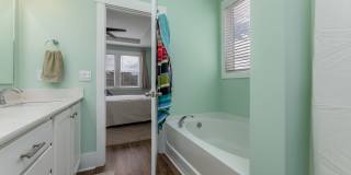 416 Edgewater Way Gallery 22