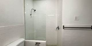 River Oaks Gallery 79