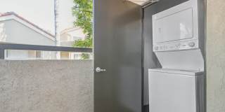 Newport Palms Apartments Gallery 15